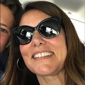 Meet your Posher, Monica